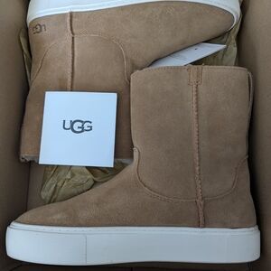 UGG Women's Brown Suede Winter Boots